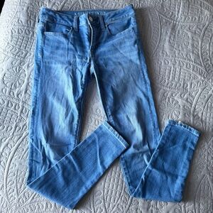 American Eagle | Super Super Stretch Light Blue Wash Skinny Jeans Jeggings 4R